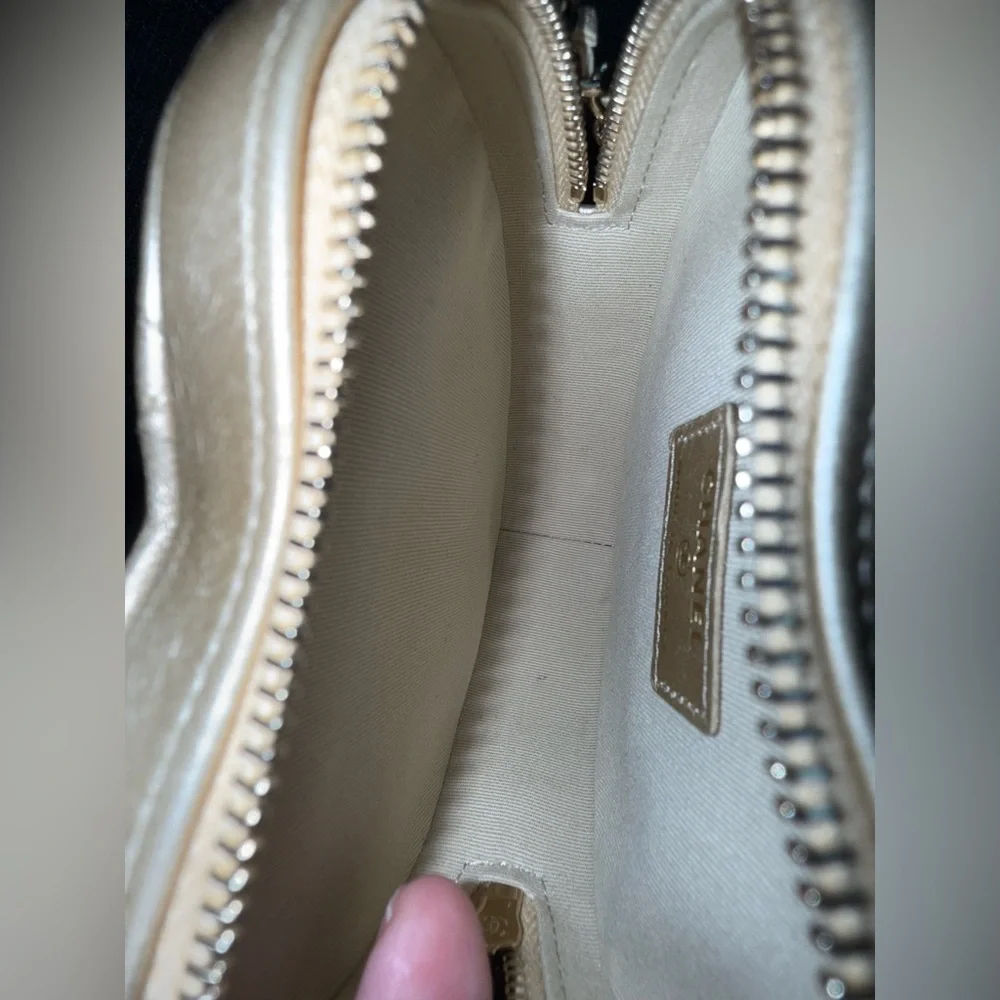 CHANEL mini heart flap bag lambskin crossbody - Picture 12 of 14